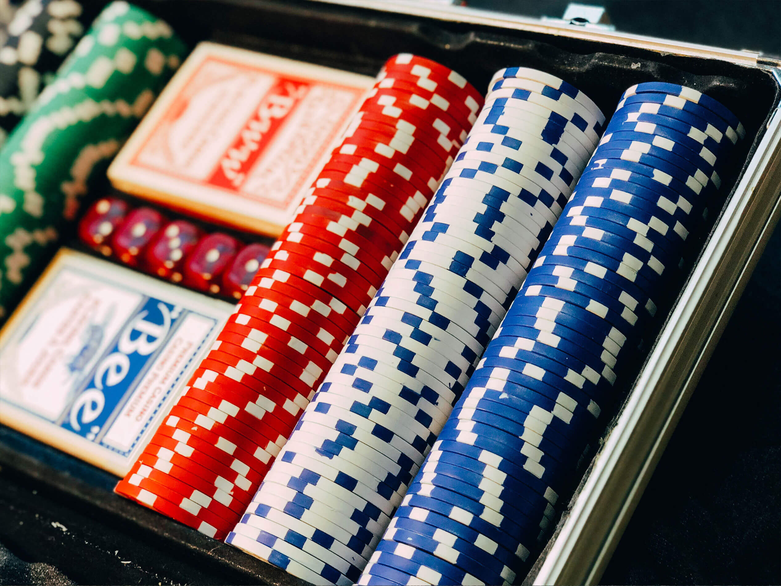 Blackjack Strategy Guides